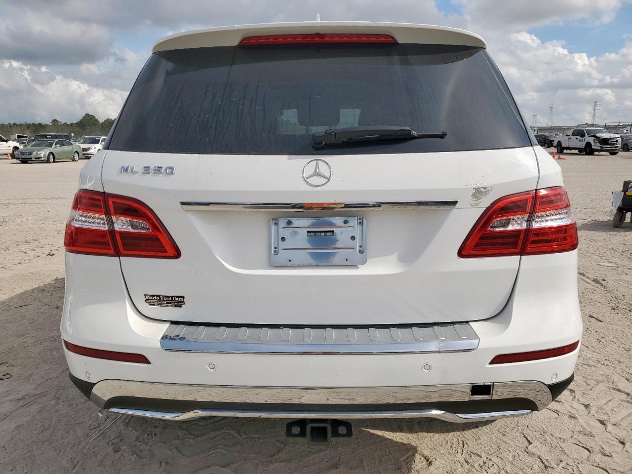 2015 Mercedes-Benz Ml 350 VIN: 4JGDA5JB3FA556975 Lot: 93364285