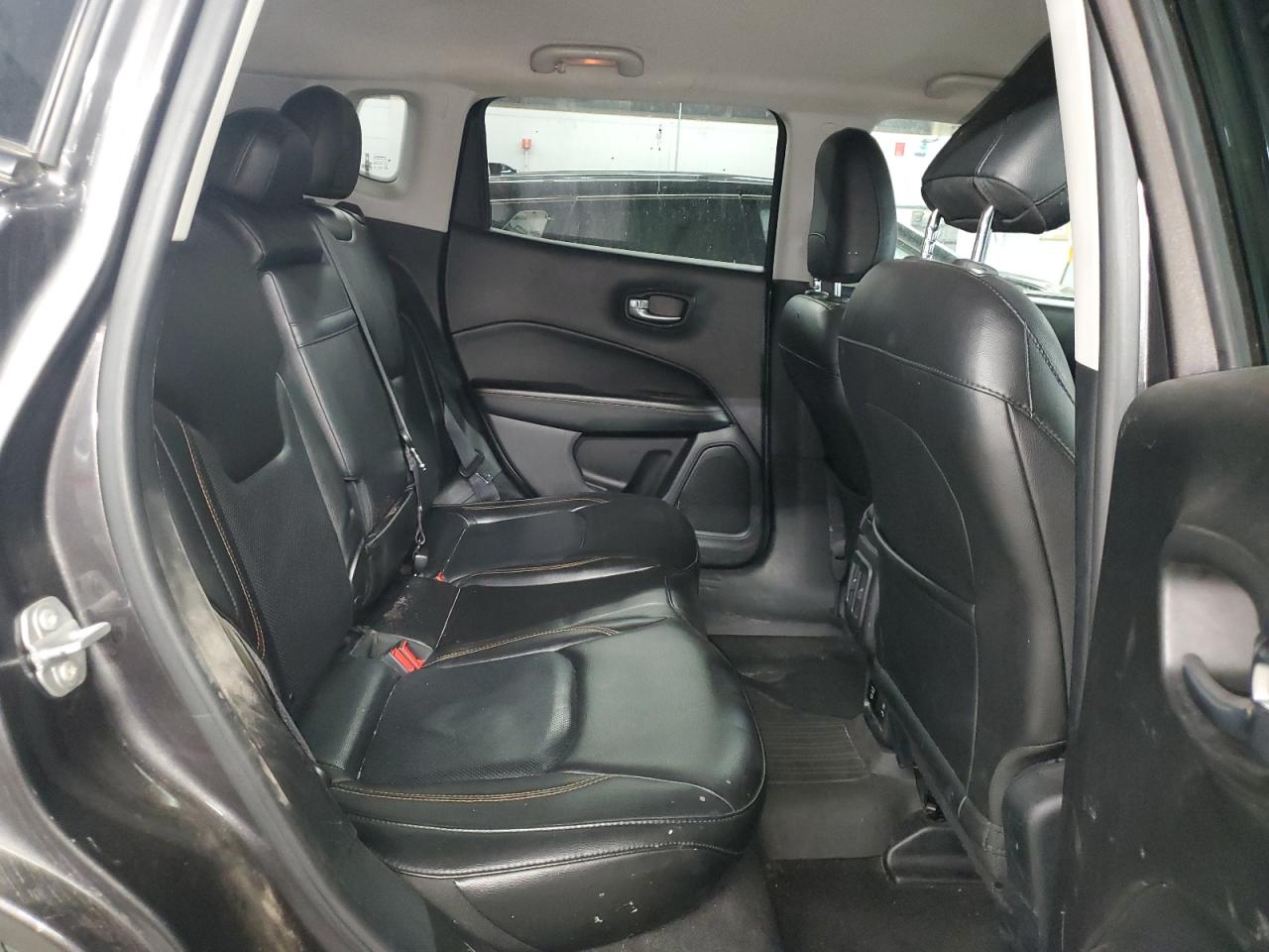 2018 Jeep Compass Limited VIN: 3C4NJDCB0JT330636 Lot: 90671345