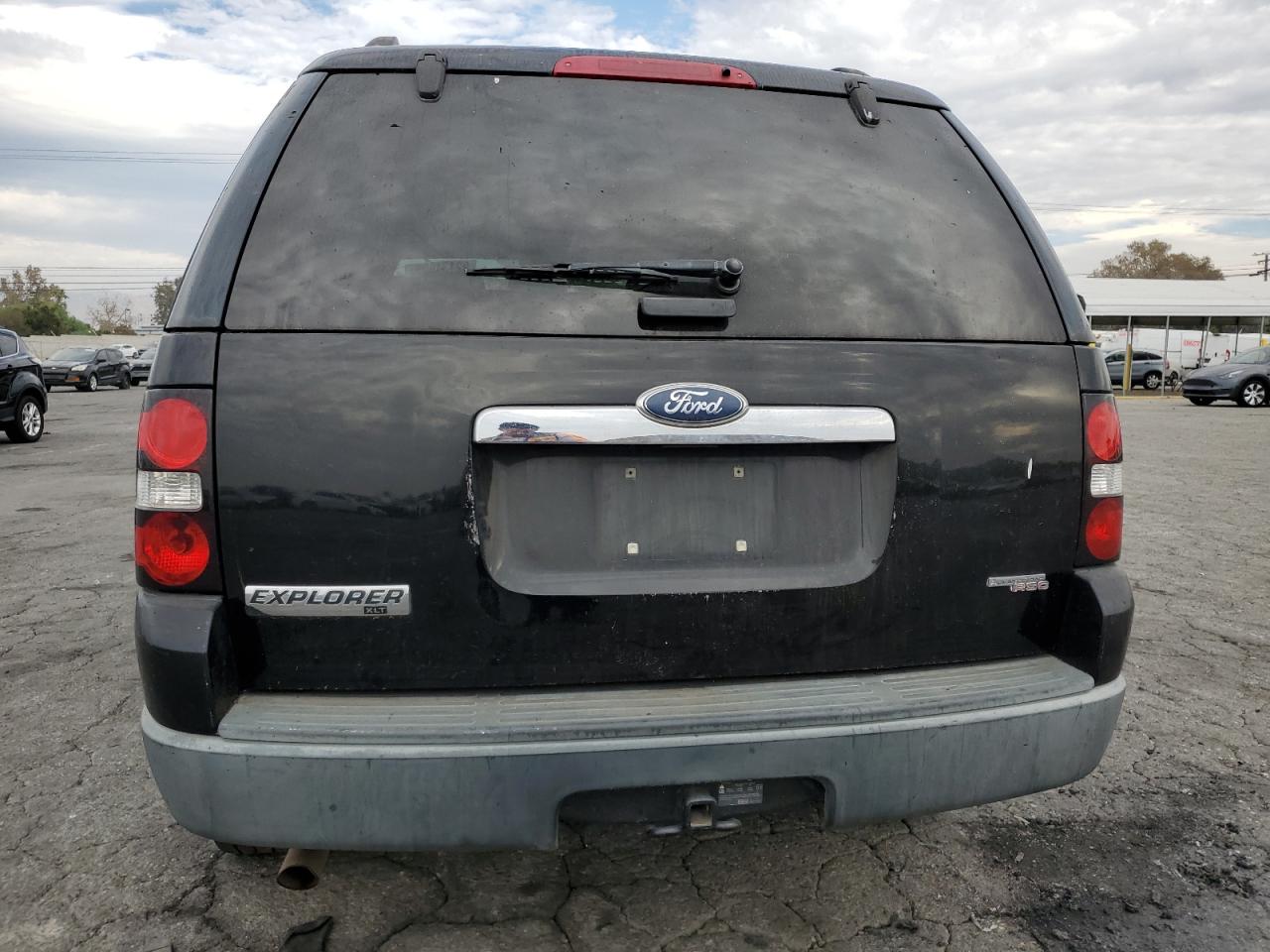 2007 Ford Explorer Xlt VIN: 1FMEU63E07UB09240 Lot: 92131605