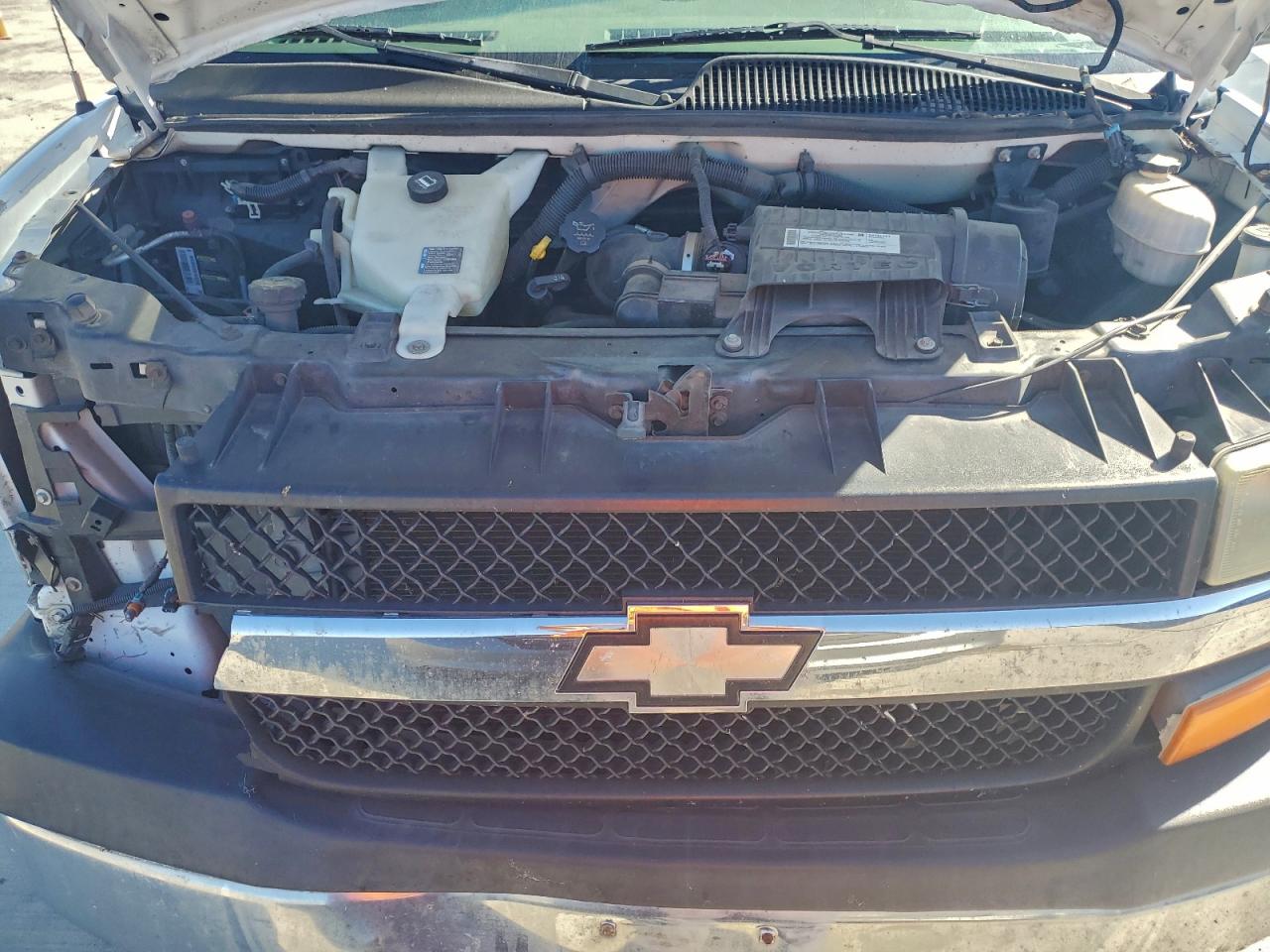 2008 Chevrolet Express G3500 VIN: 1GAHG39K081179708 Lot: 90321005