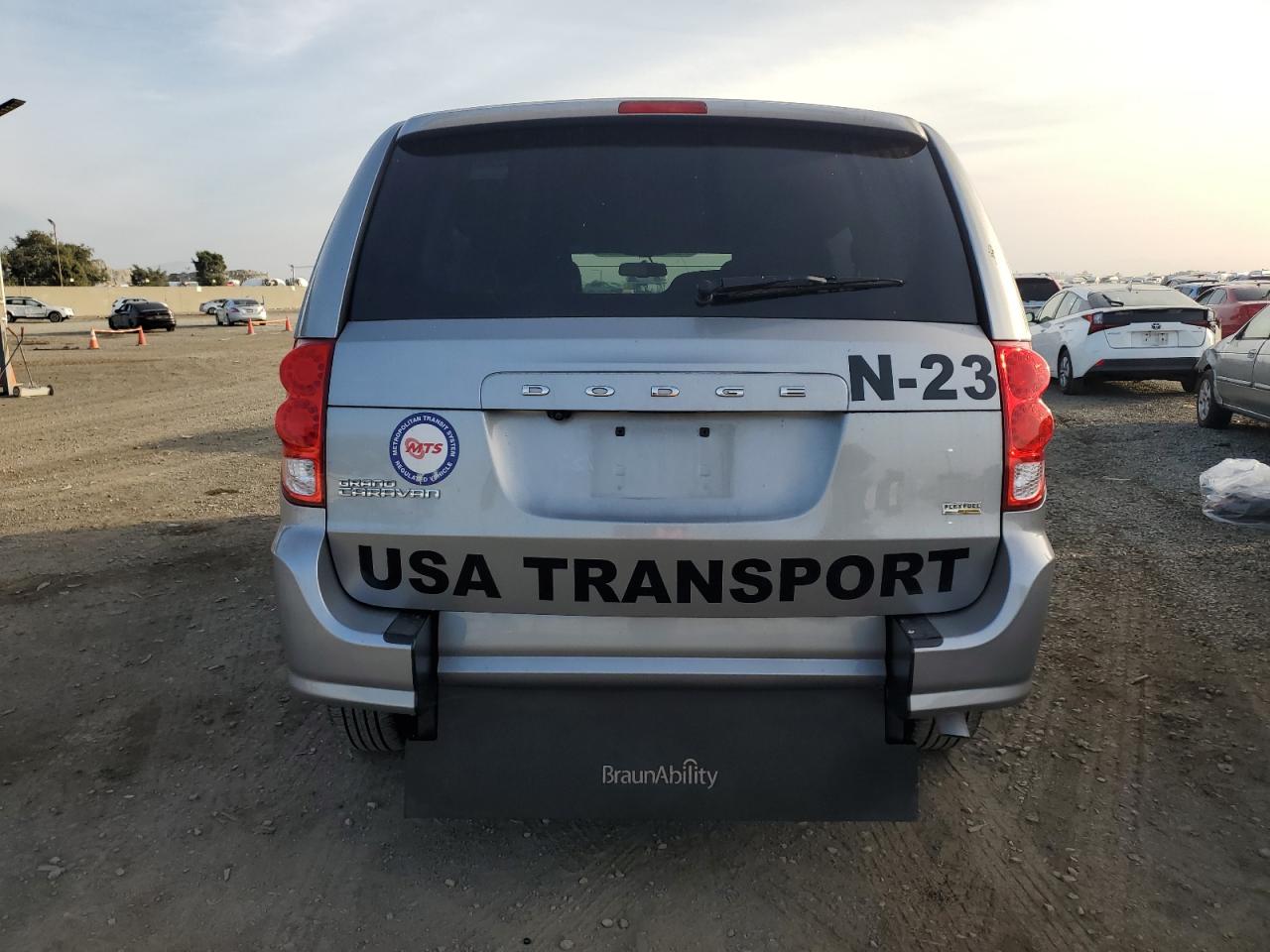 2018 Dodge Grand Caravan Se VIN: 2C4RDGBG2JR199705 Lot: 92418765