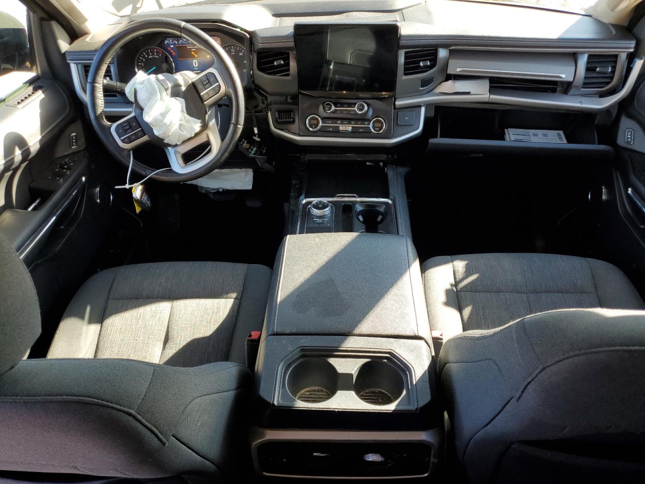 2022 Ford Expedition Xlt VIN: 1FMJU1HTXNEA41173 Lot: 92673955