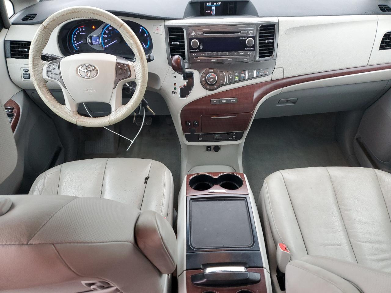 2012 Toyota Sienna Xle VIN: 5TDDK3DC8CS043696 Lot: 93143015