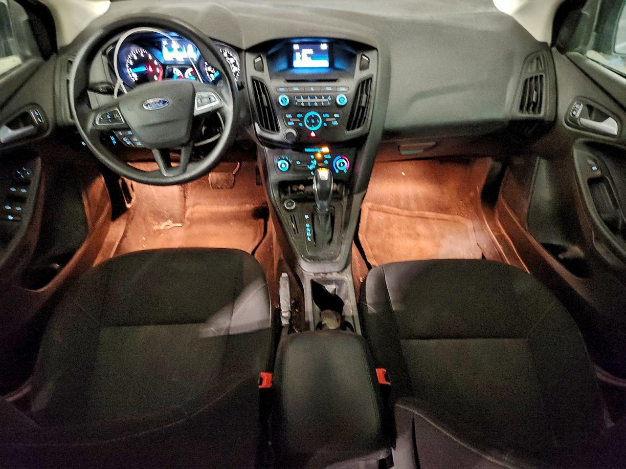 2015 Ford Focus Se VIN: 1FADP3K23FL315935 Lot: 92753415