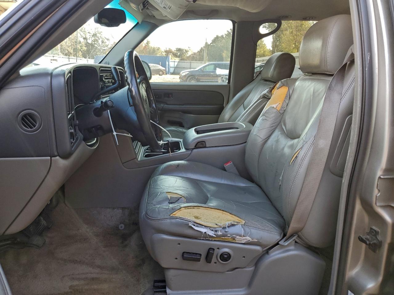 2003 GMC Yukon Xl C1500 VIN: 3GKEC16ZX3G110714 Lot: 93908635