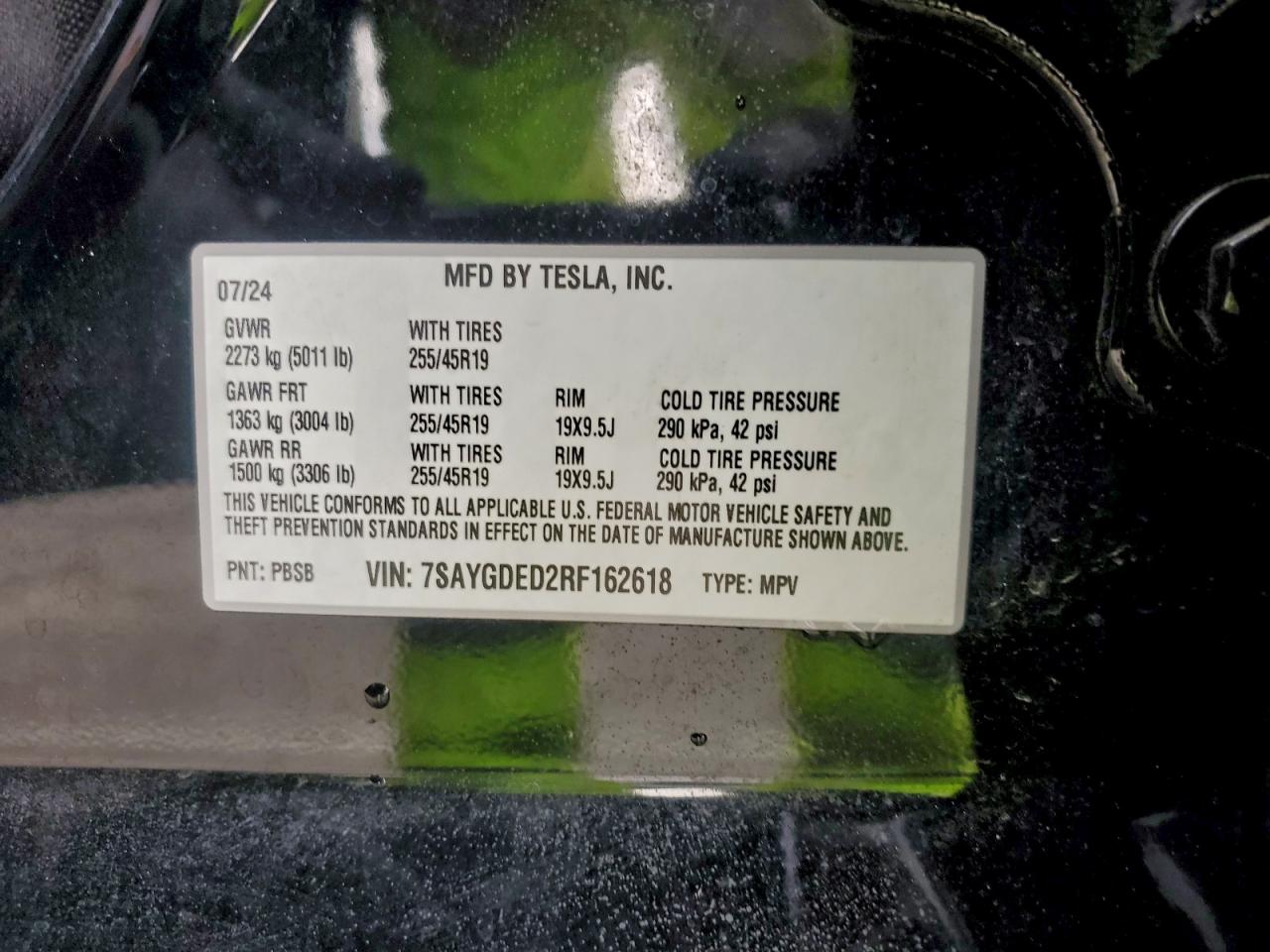 2024 Tesla Model Y VIN: 7SAYGDED2RF162618 Lot: 93695165