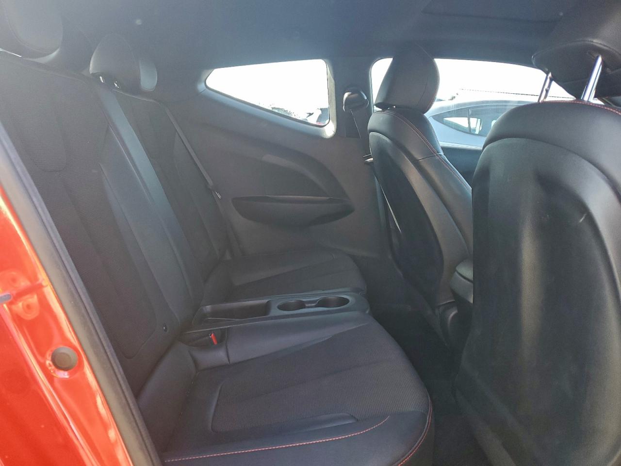 2019 Hyundai Veloster Base VIN: KMHTG6AFXKU013747 Lot: 93509555