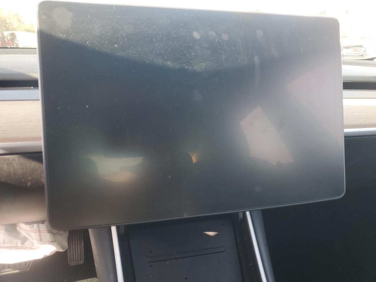 2018 Tesla Model 3 VIN: 5YJ3E1EB1JF068518 Lot: 85419645