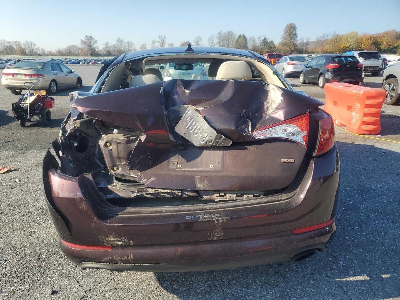 2011 Kia Optima Lx VIN: KNAGM4A76B5127389 Lot: 90814835