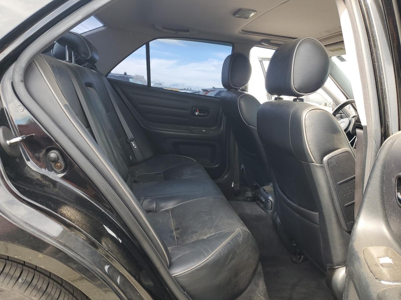 2004 Lexus Is 300 VIN: JTHBD192140088925 Lot: 91423805