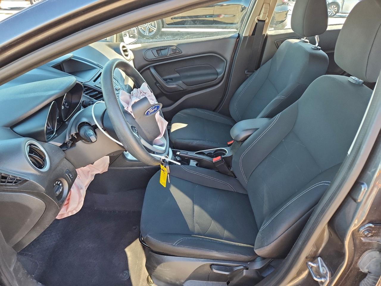 2019 Ford Fiesta Se VIN: 3FADP4EJ3KM166413 Lot: 94391135