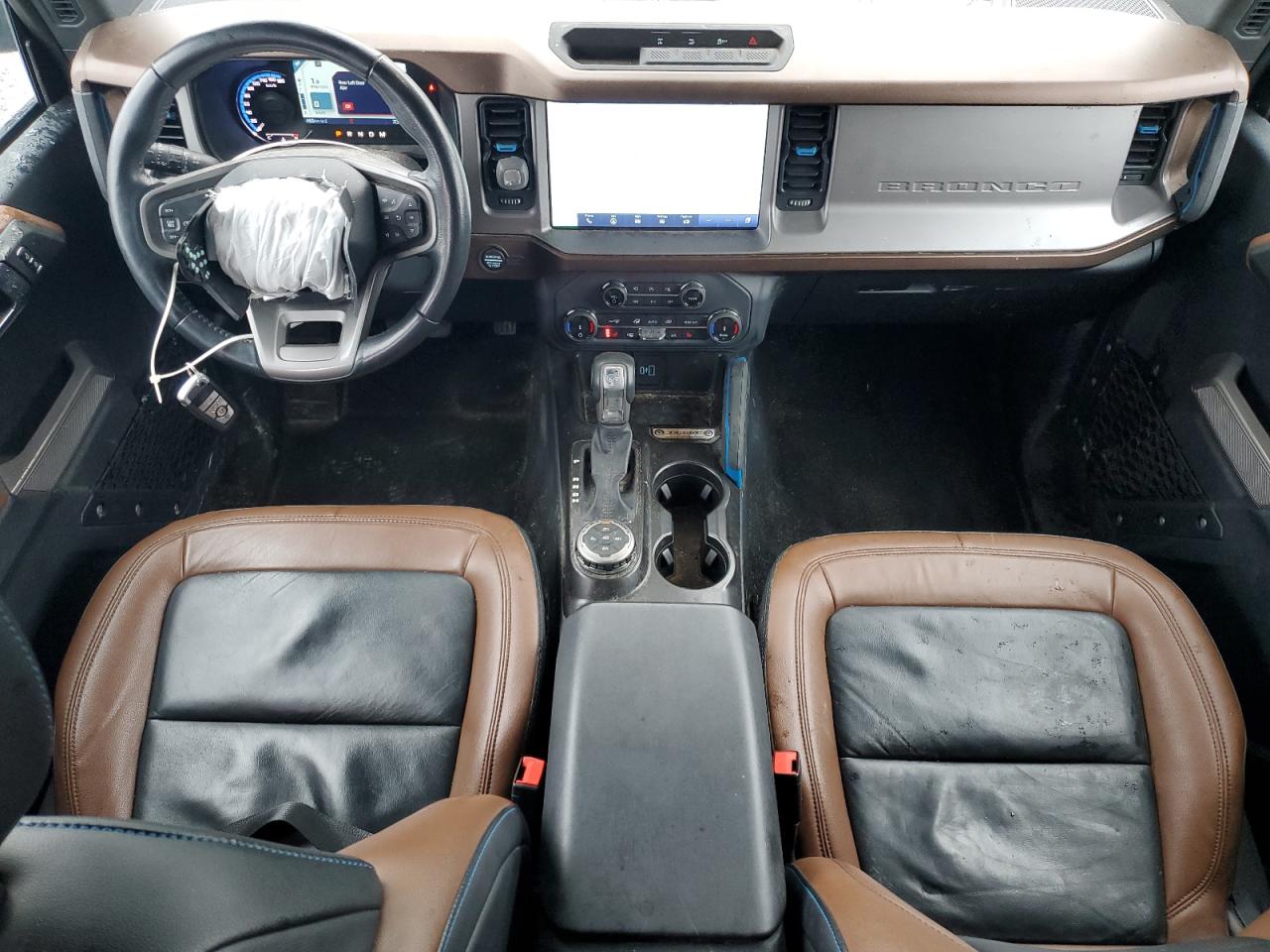 2022 Ford Bronco Base VIN: 1FMEE5DPXNLB36133 Lot: 92297145