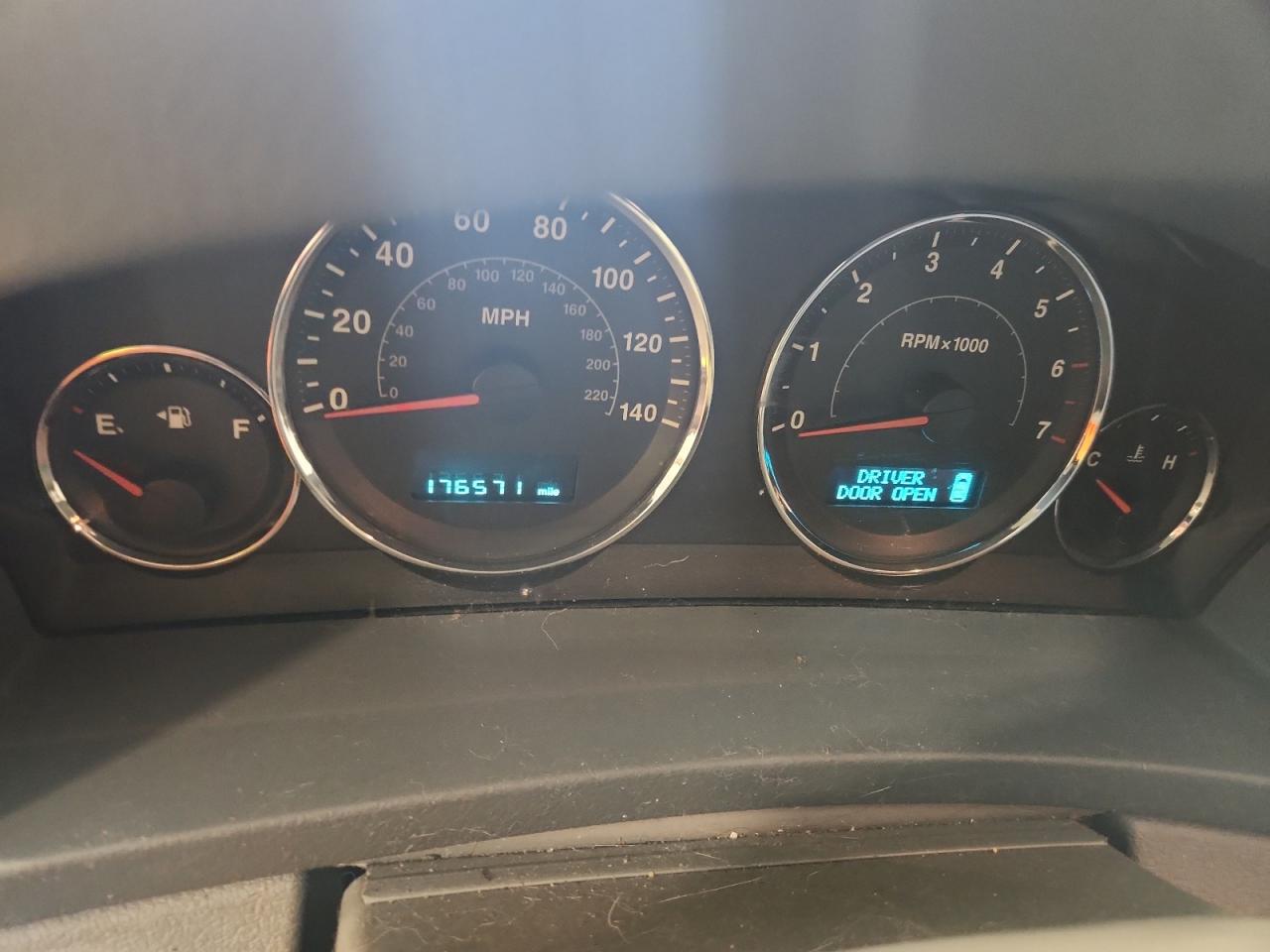 2007 Jeep Grand Cherokee Laredo VIN: 1J8HR48P17C650376 Lot: 92079405