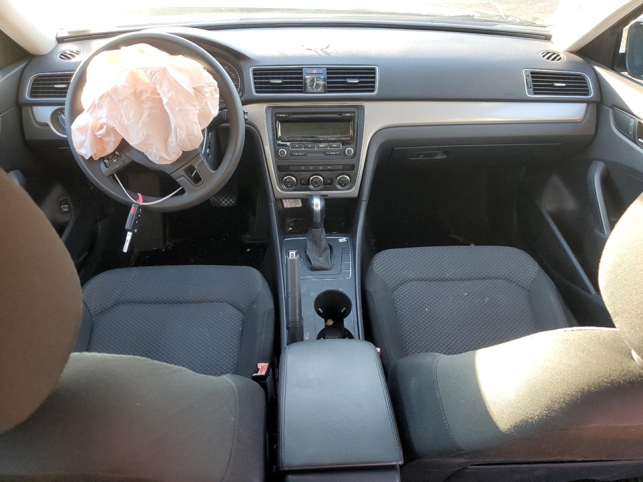 2012 Volkswagen Passat S VIN: 1VWAH7A33CC047215 Lot: 93305165