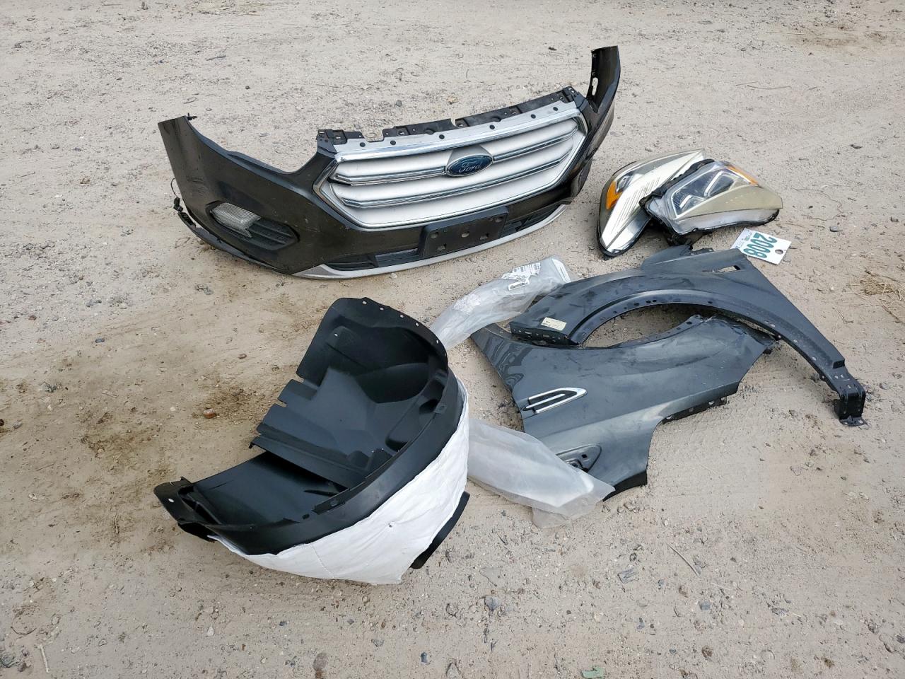 2018 Ford Escape Titanium VIN: 1FMCU0J9XJUD19720 Lot: 92944435