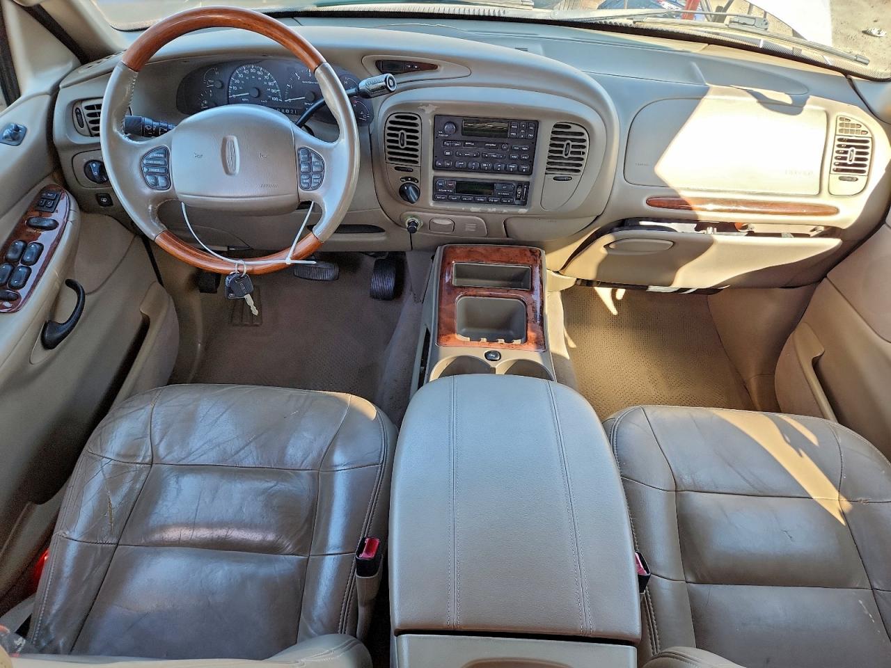 2000 Lincoln Navigator VIN: 5LMPU28A8YLJ06341 Lot: 93267855