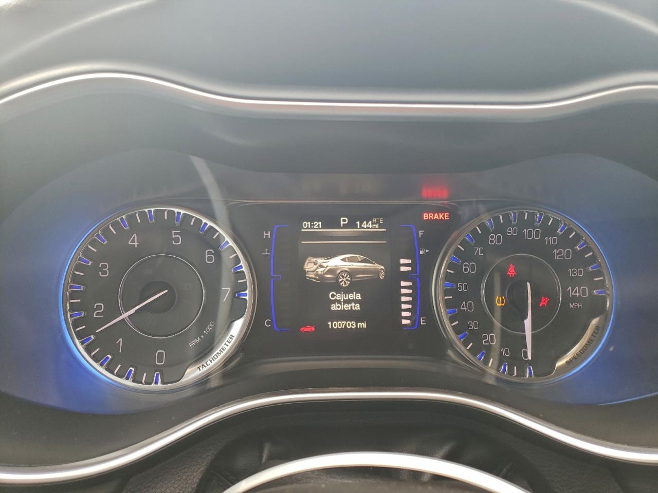 2015 Chrysler 200 Limited VIN: 1C3CCCAB3FN724187 Lot: 93882725