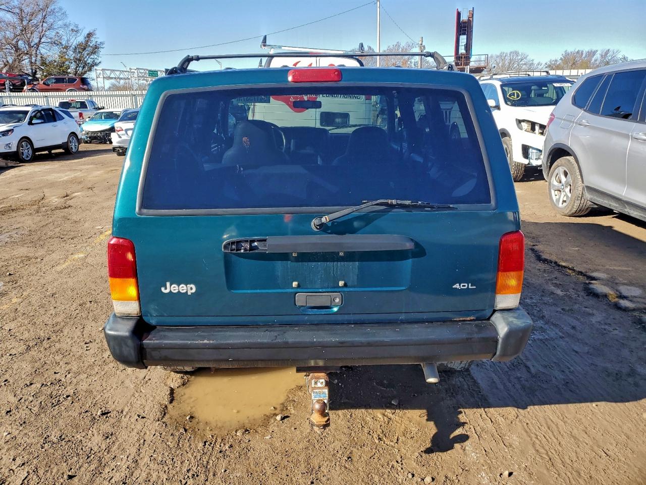 1998 Jeep Cherokee Sport VIN: 1J4FJ68S5WL223863 Lot: 94175375