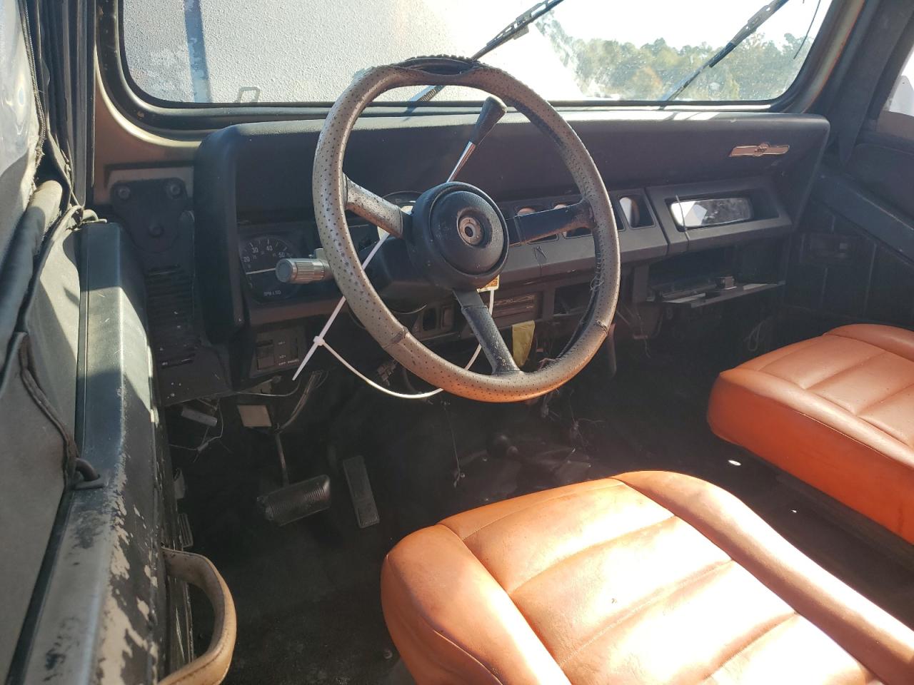 1991 Jeep Wrangler / Yj Sahara VIN: 2J4FY49S5MJ112778 Lot: 91011995