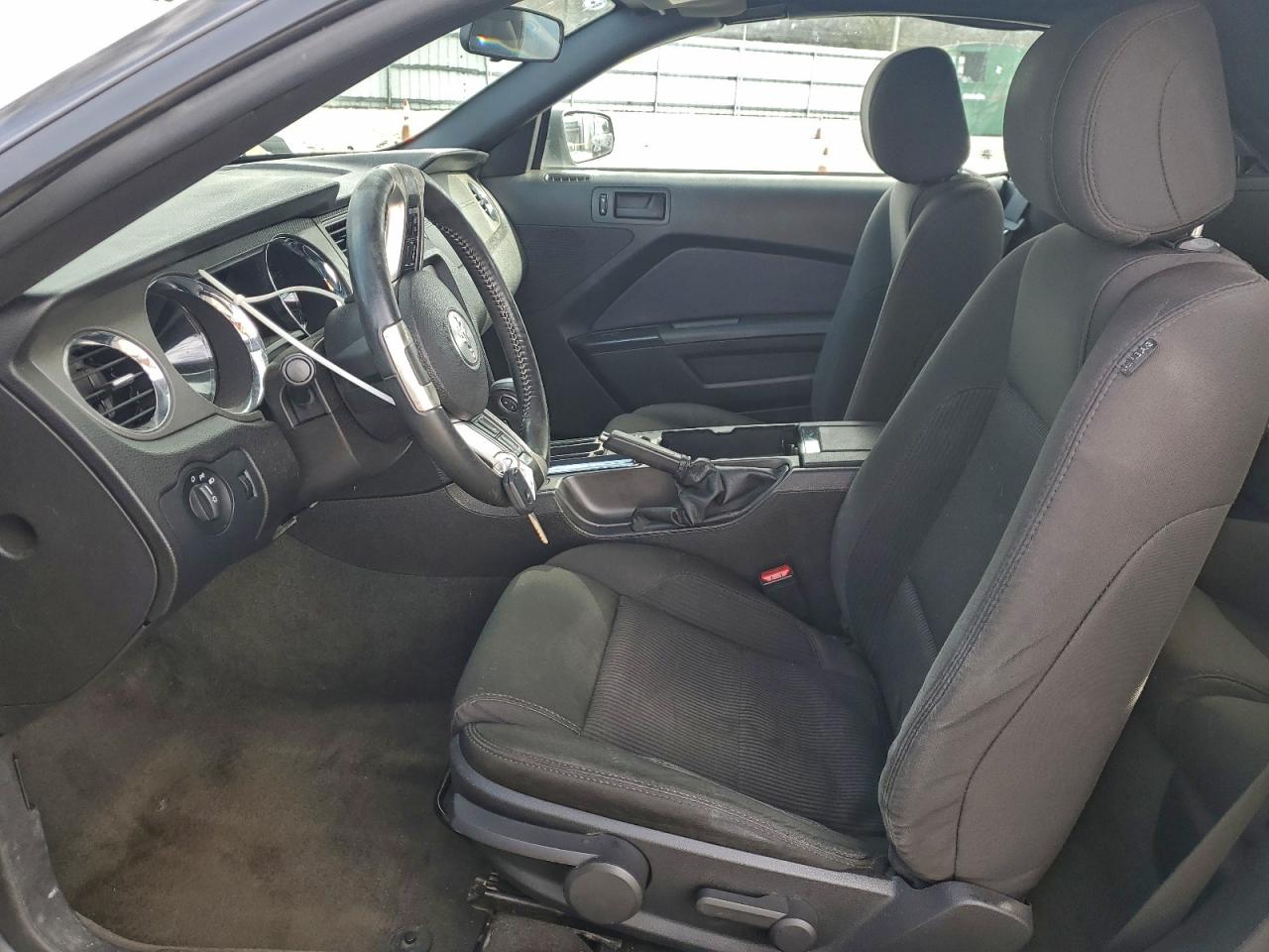 2013 Ford Mustang VIN: 1ZVBP8EM5D5211280 Lot: 93842455