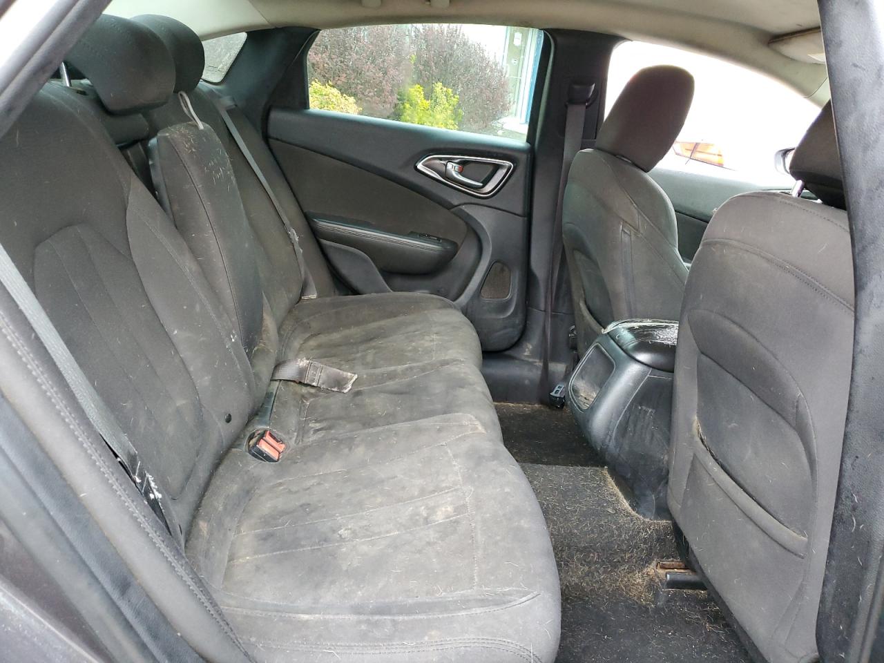 2015 Chrysler 200 Limited VIN: 1C3CCCAB0FN758958 Lot: 91818575