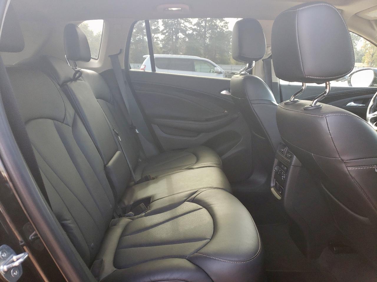 2018 Buick Envision Essence VIN: LRBFX1SA2JD007896 Lot: 92894625