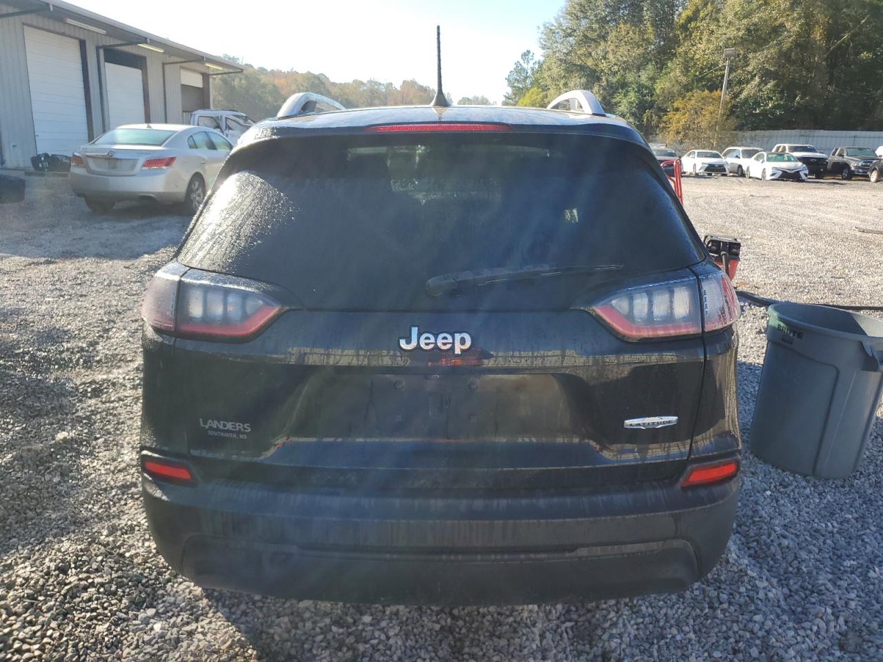 2020 Jeep Cherokee Latitude VIN: 1C4PJLCBXLD561667 Lot: 91251595