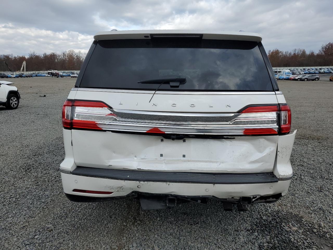 2019 Lincoln Navigator L Select VIN: 5LMJJ3JT4KEL25986 Lot: 92583395