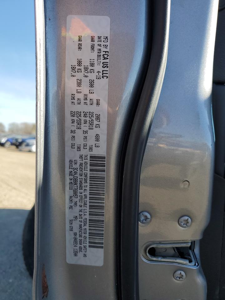 2019 Jeep Compass Latitude VIN: 3C4NJDBB0KT768057 Lot: 93043095