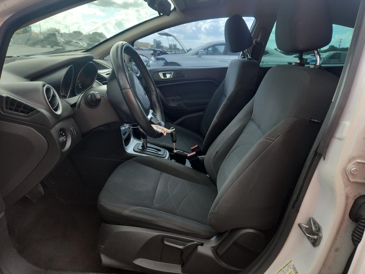 2016 Ford Fiesta Se VIN: 3FADP4BJ8GM156147 Lot: 93414965