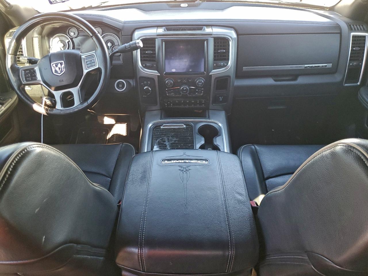 2018 Ram 2500 Longhorn VIN: 3C6UR5GL2JG411814 Lot: 94696815