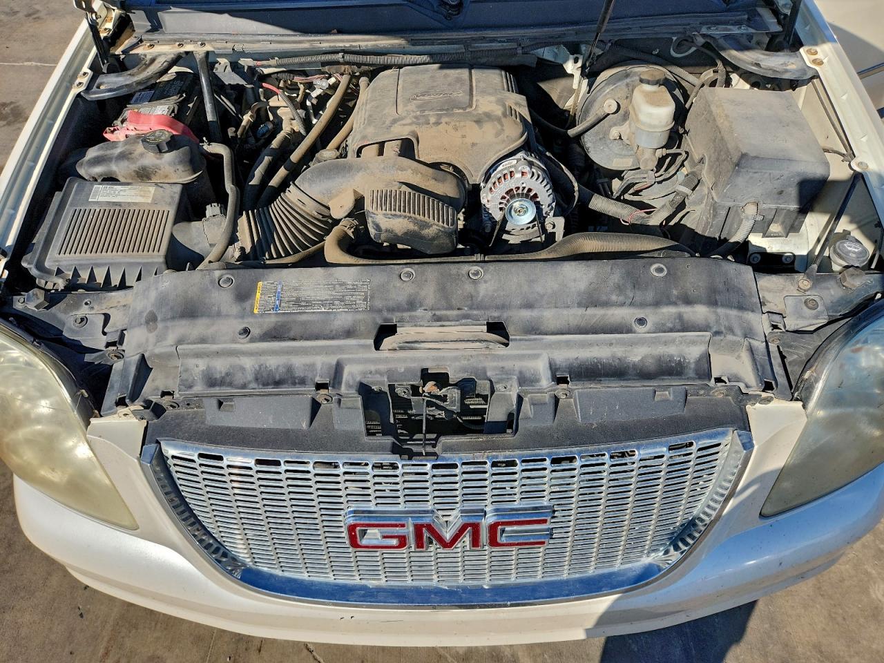 2009 GMC Yukon Slt VIN: 1GKFC33049R172866 Lot: 92836835