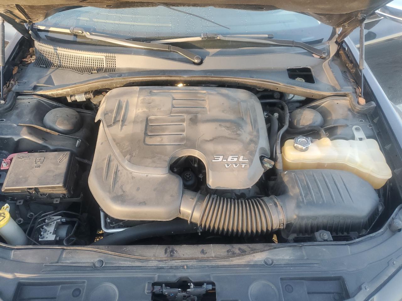 2018 Chrysler 300 Limited VIN: 2C3CCAEG7JH129855 Lot: 90987515