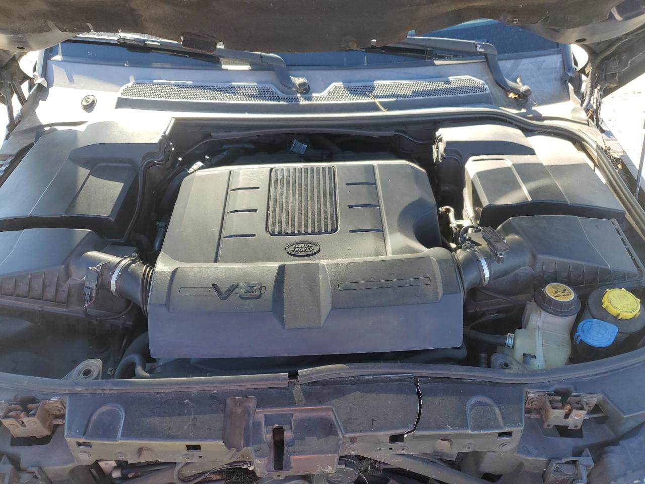 2011 Land Rover Range Rover Sport Hse VIN: SALSF2D43BA263380 Lot: 92933175