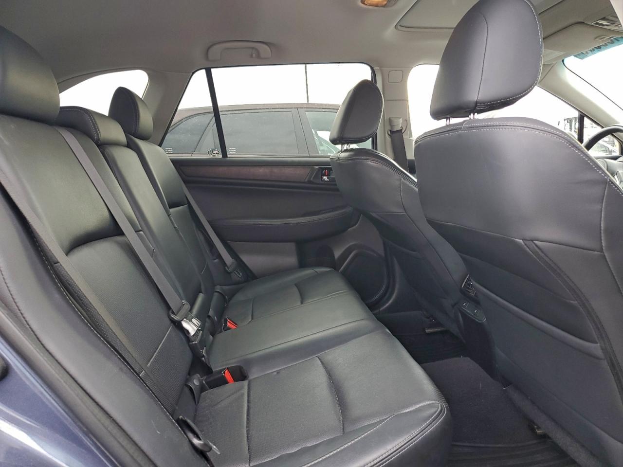 2017 Subaru Outback 2.5I Limited VIN: 4S4BSANC6H3271565 Lot: 93186995