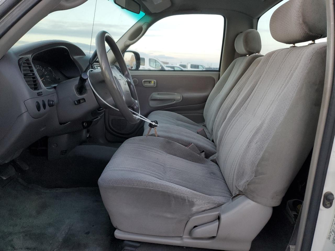 2000 Toyota Tundra Sr5 VIN: 5TBKT4410YS121283 Lot: 93870635