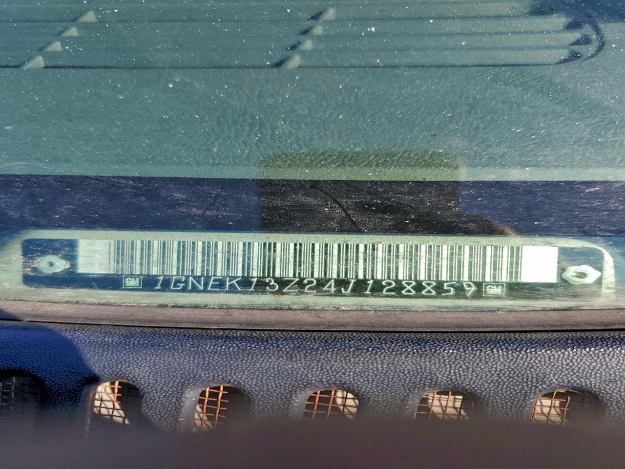 2004 Chevrolet Tahoe K1500 VIN: 1GNEK13Z24J128859 Lot: 94325305