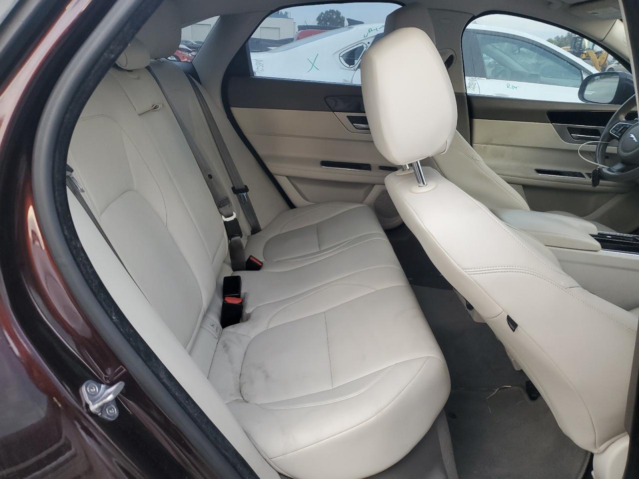 2017 Jaguar Xf Premium VIN: SAJBD4BV5HCY27260 Lot: 90757205