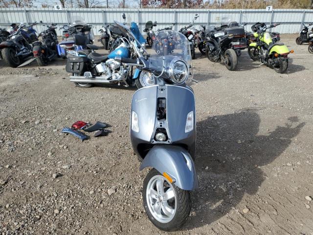 2022 VESPA GTS 300  