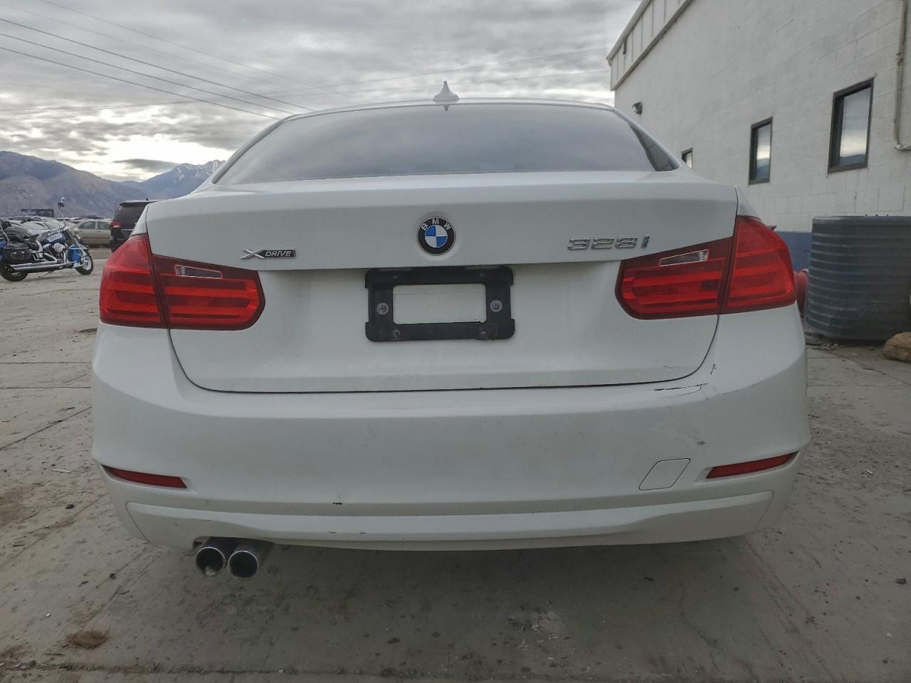 2013 BMW 328 Xi VIN: WBA3B3C58DJ810179 Lot: 94293785
