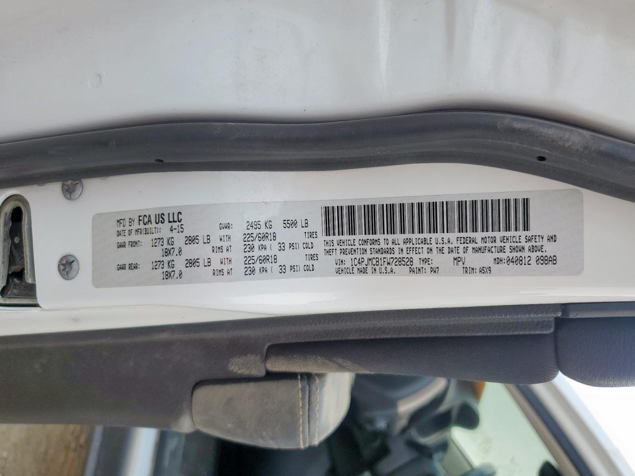 2015 Jeep Cherokee Latitude VIN: 1C4PJMCB1FW728528 Lot: 93532995