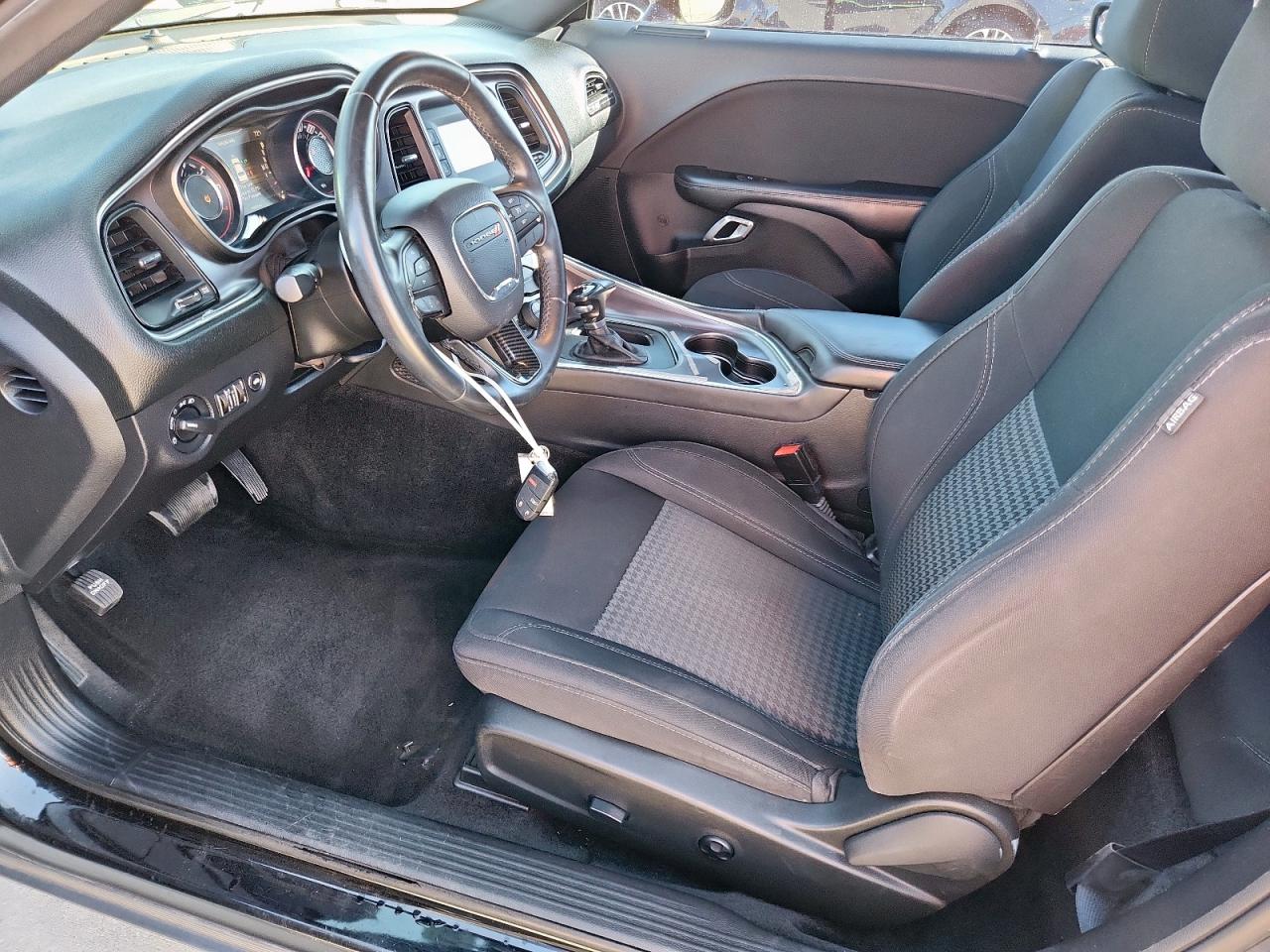 2015 Dodge Challenger Sxt VIN: 2C3CDZAG0FH821285 Lot: 91589965