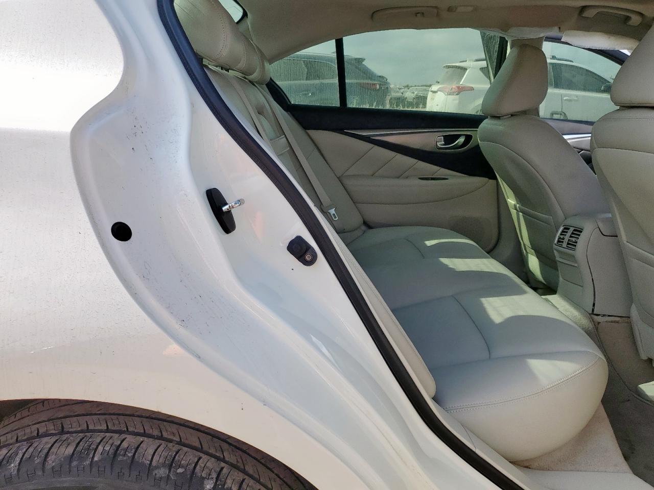 2016 Infiniti Q50 Base VIN: JN1CV7AP7GM200690 Lot: 93553355