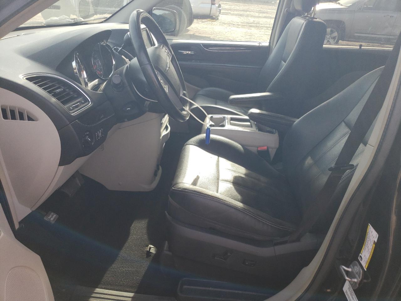 2014 Chrysler Town & Country Touring L VIN: 2C4RC1CG1ER252284 Lot: 91788895