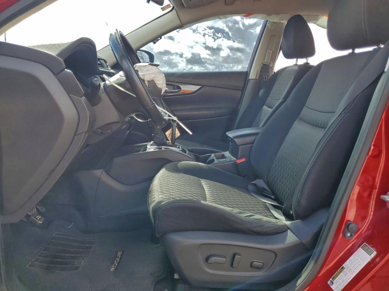 2017 Nissan Rogue S VIN: JN8AT2MT9HW400115 Lot: 94649625