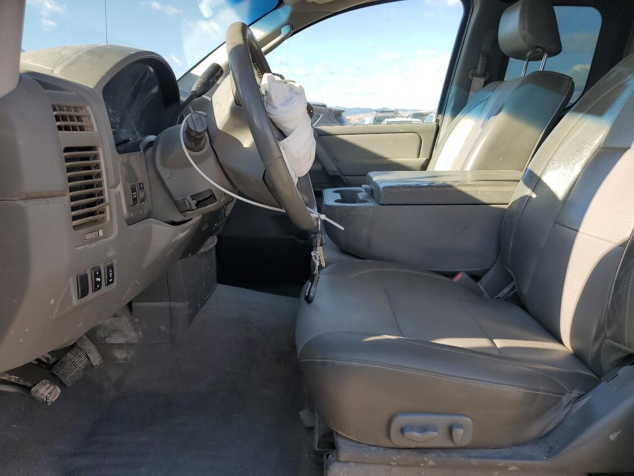 2005 Nissan Titan Xe VIN: 1N6AA06B95N541839 Lot: 92125975