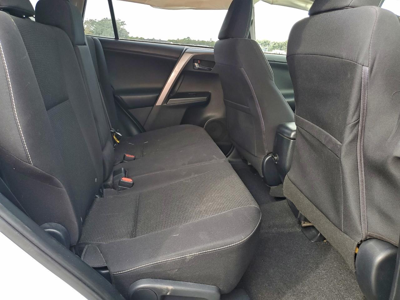 2017 Toyota Rav4 Xle VIN: JTMWFREV0HD103506 Lot: 94565985