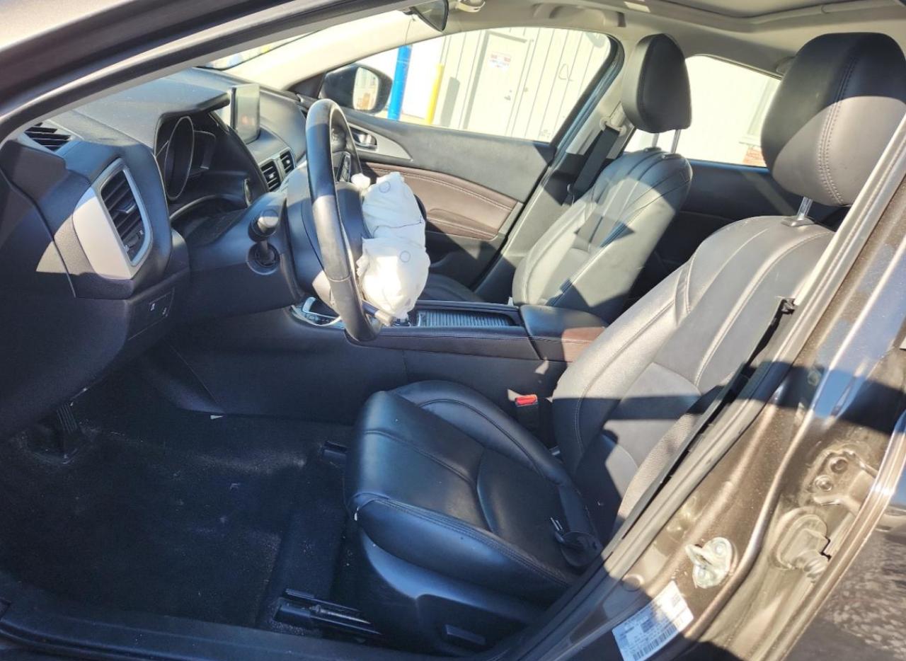 2018 Mazda 3 Touring VIN: 3MZBN1V30JM182006 Lot: 91116625