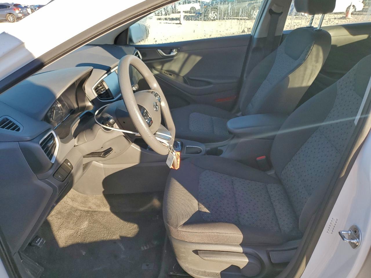 2017 Hyundai Ioniq Blue VIN: KMHC65LC6HU045801 Lot: 94481915