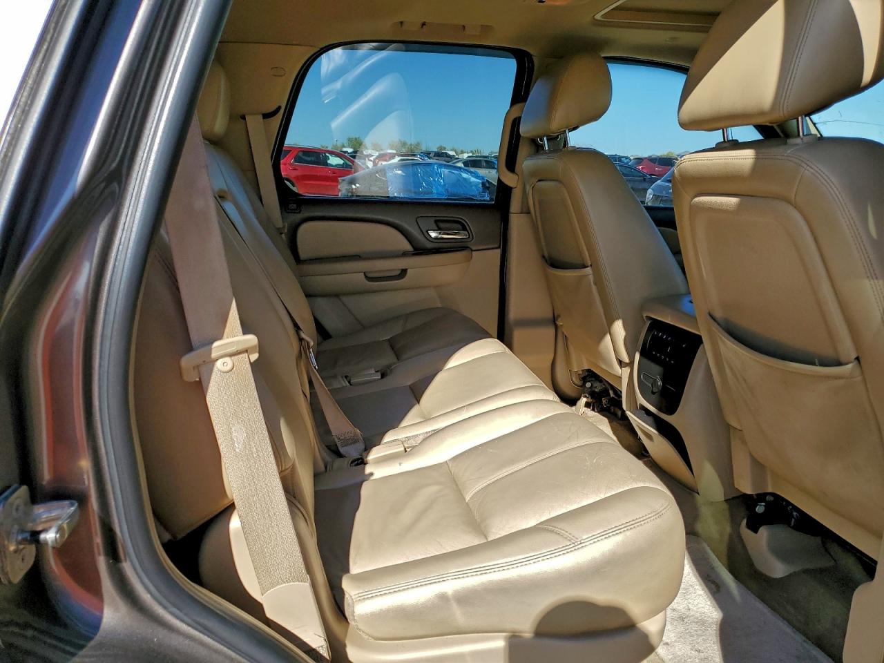 2011 Chevrolet Tahoe K1500 Lt VIN: 1GNSKBE05BR281645 Lot: 94725695